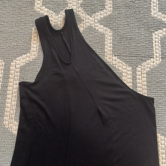 SKIMS Soft Lounge Ribbed Cut-Out One-Shoulder Dress - black - Picture 5 of 11